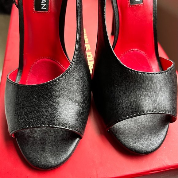 Like New! Charles Jourdan Penrose Heel - Picture 9 of 15